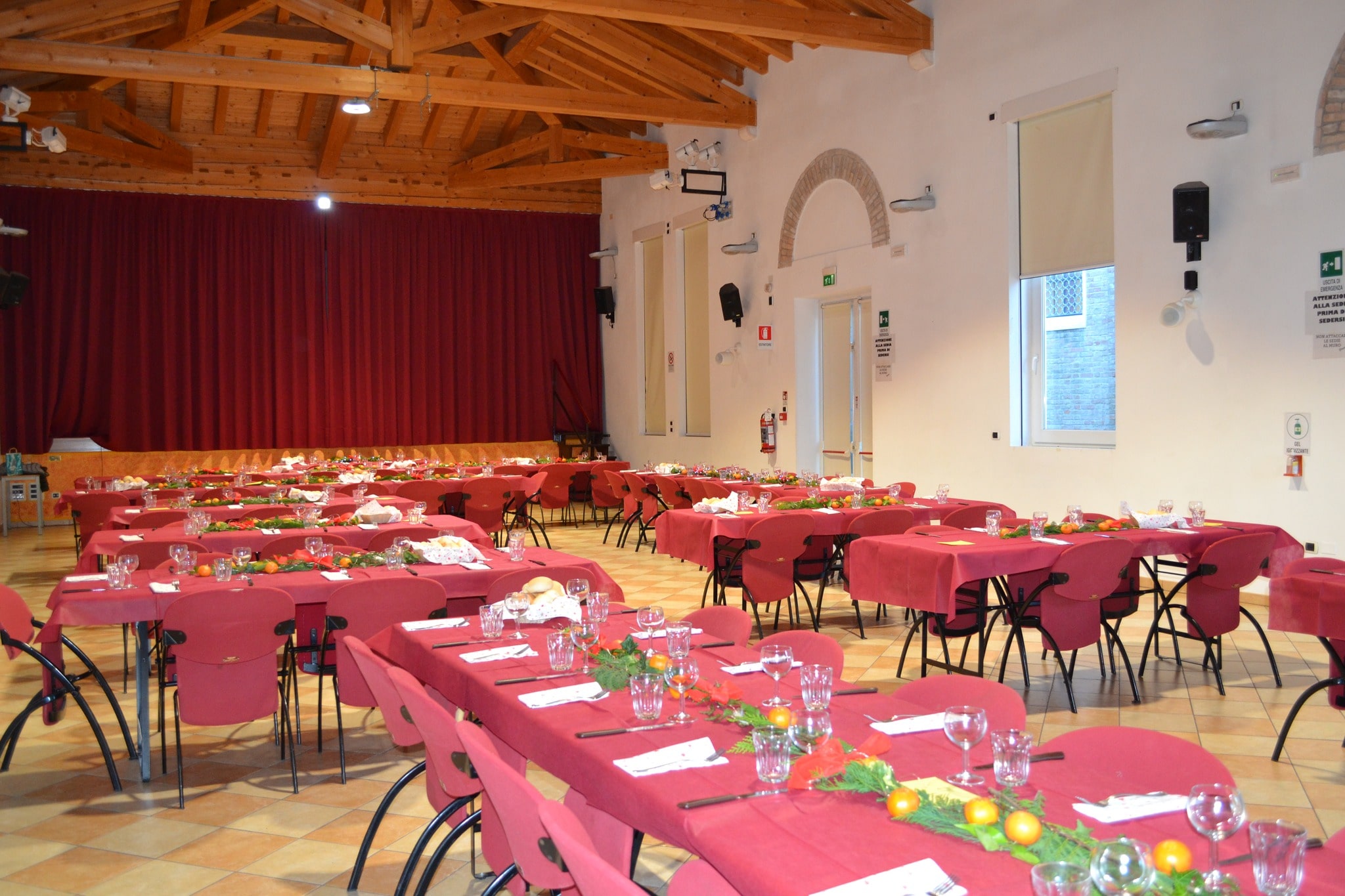 NOI-Villorba-APS-sala-teatro-min
